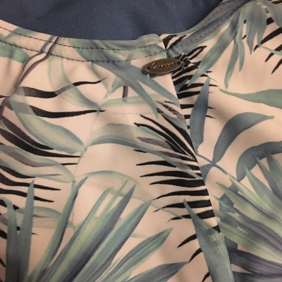 Swim Suit Knot Tie in Front - Picture 5 of 5